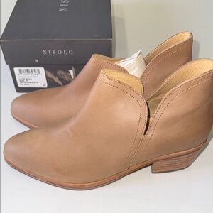 Nisolo Women's Tan Leather Ankle Boots